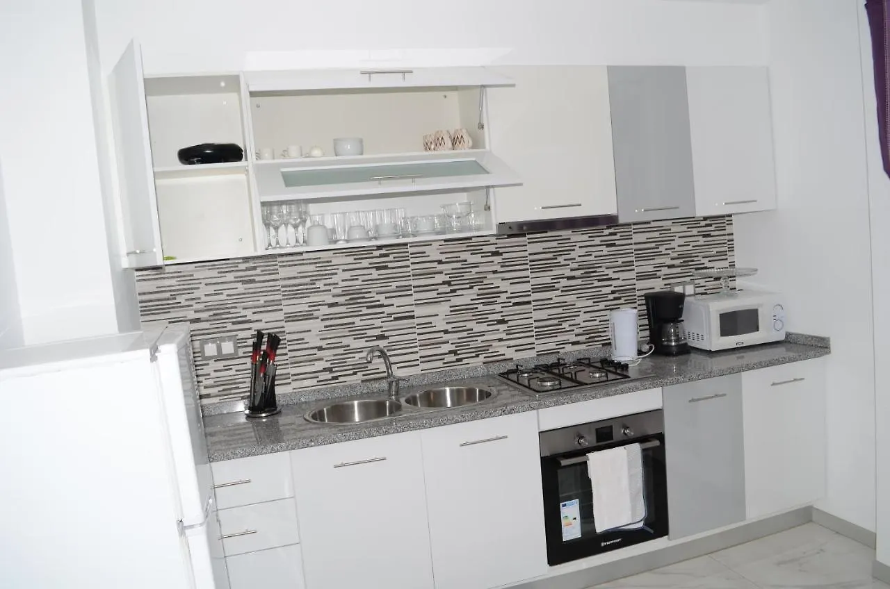 Ag Tour Lda - Apartamentos Turisticos Praia Apartament