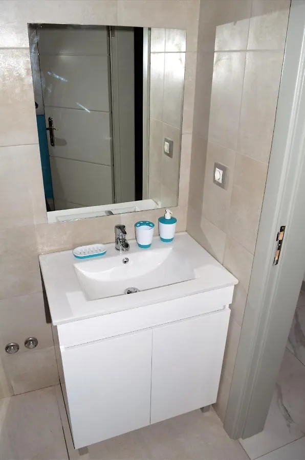 Ag Tour Lda - Apartamentos Turisticos Praia
