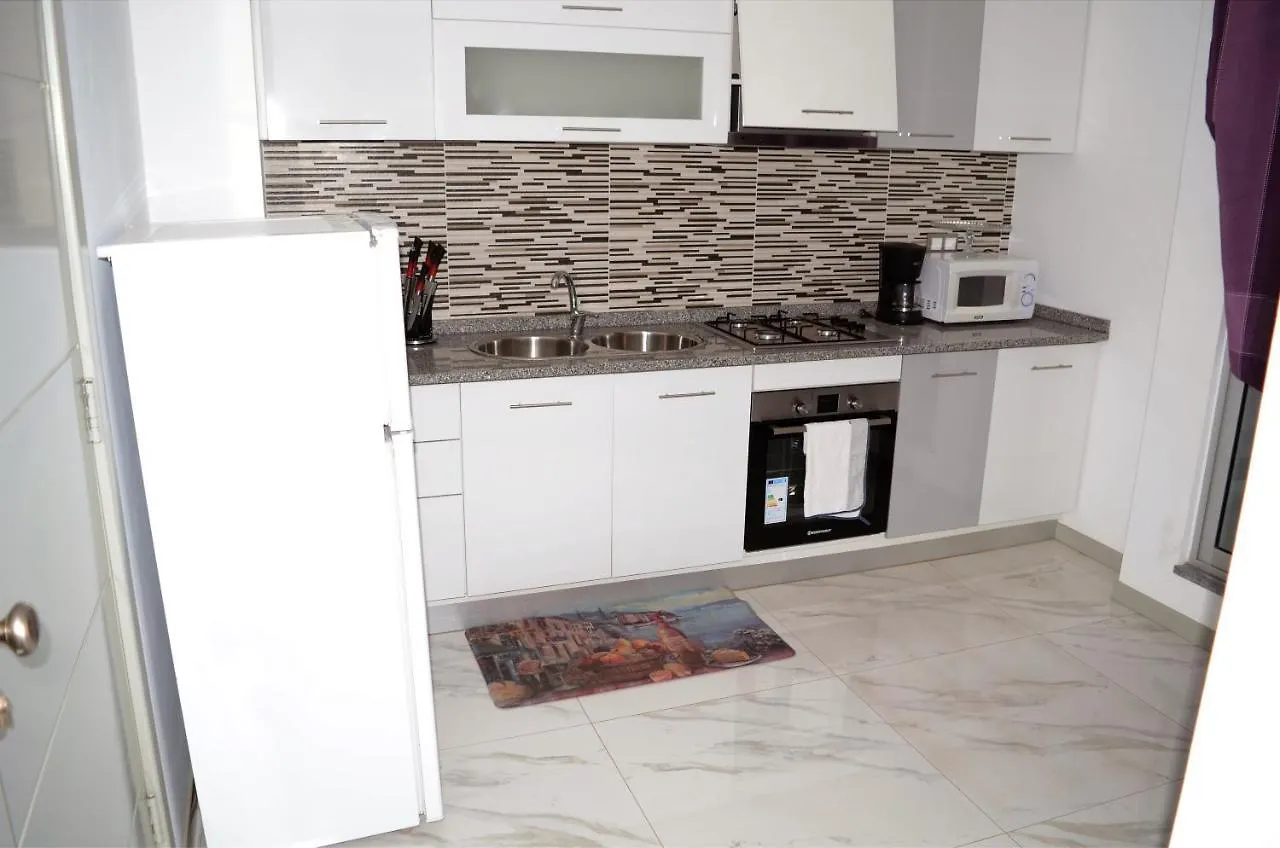 Ag Tour Lda - Apartamentos Turisticos Praia 0*,  Wyspy Zielonego Przylądka